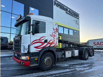 Skip loader truck SCANIA R124