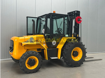 Rough terrain forklift JCB 940: picture 4
