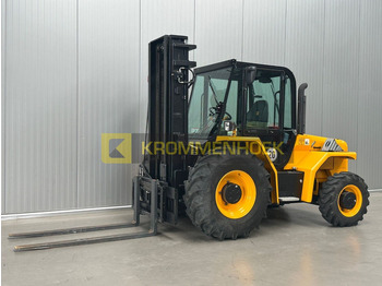 Rough terrain forklift JCB 940: picture 2