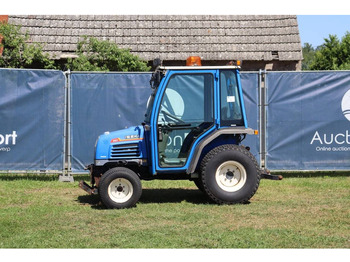 Farm tractor ISEKI