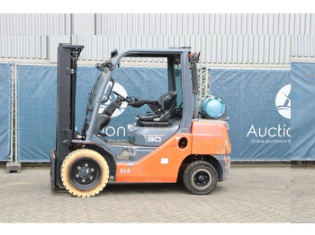 LPG forklift TOYOTA