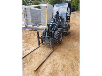 Skid steer loader Giant G2500 HD: picture 2