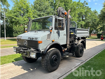 Dropside/ Flatbed truck UNIMOG