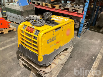 Vibratory plate WACKER