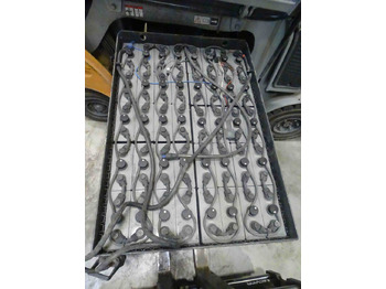 Electric forklift STILL RX60-25: picture 4