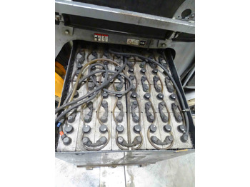 Electric forklift STILL RX60-30: picture 4