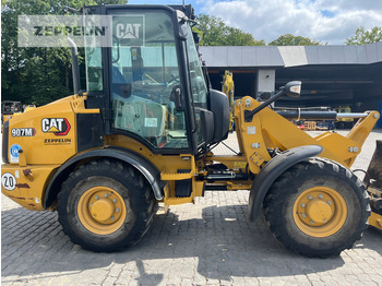 Wheel loader Cat 907M: picture 5