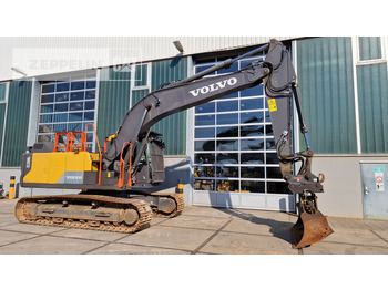 Crawler excavator Volvo EC200E: picture 3