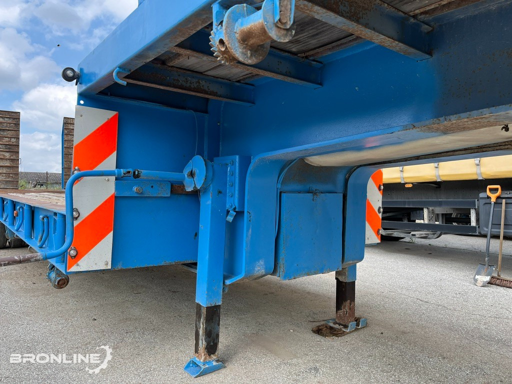 1982 LECINENA SRG-2E Raskeveo treiler - Low loader semi-trailer: picture 5 1982 LECINENA SRG-2E Raskeveo treiler - Low loader semi-trailer: picture 5