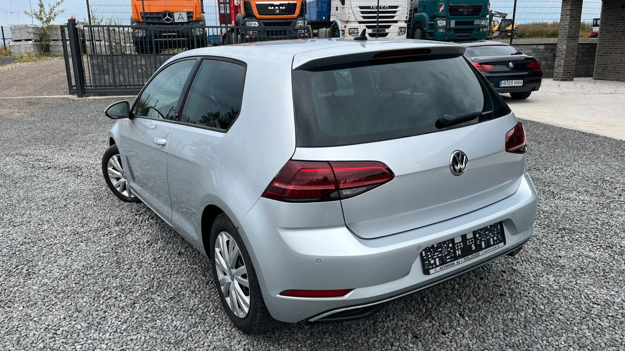 Volkswagen Golf VII Lim. Sound Start-Stopp - Car: picture 5 Volkswagen Golf VII Lim. Sound Start-Stopp - Car: picture 5