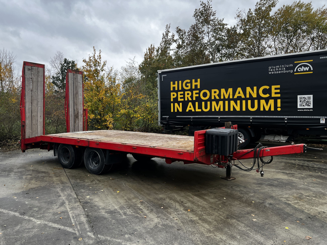 Blomenroehr 682/13800 13,8 t Tandemtieflader - Low loader trailer: picture 1 Blomenroehr 682/13800 13,8 t Tandemtieflader - Low loader trailer: picture 1