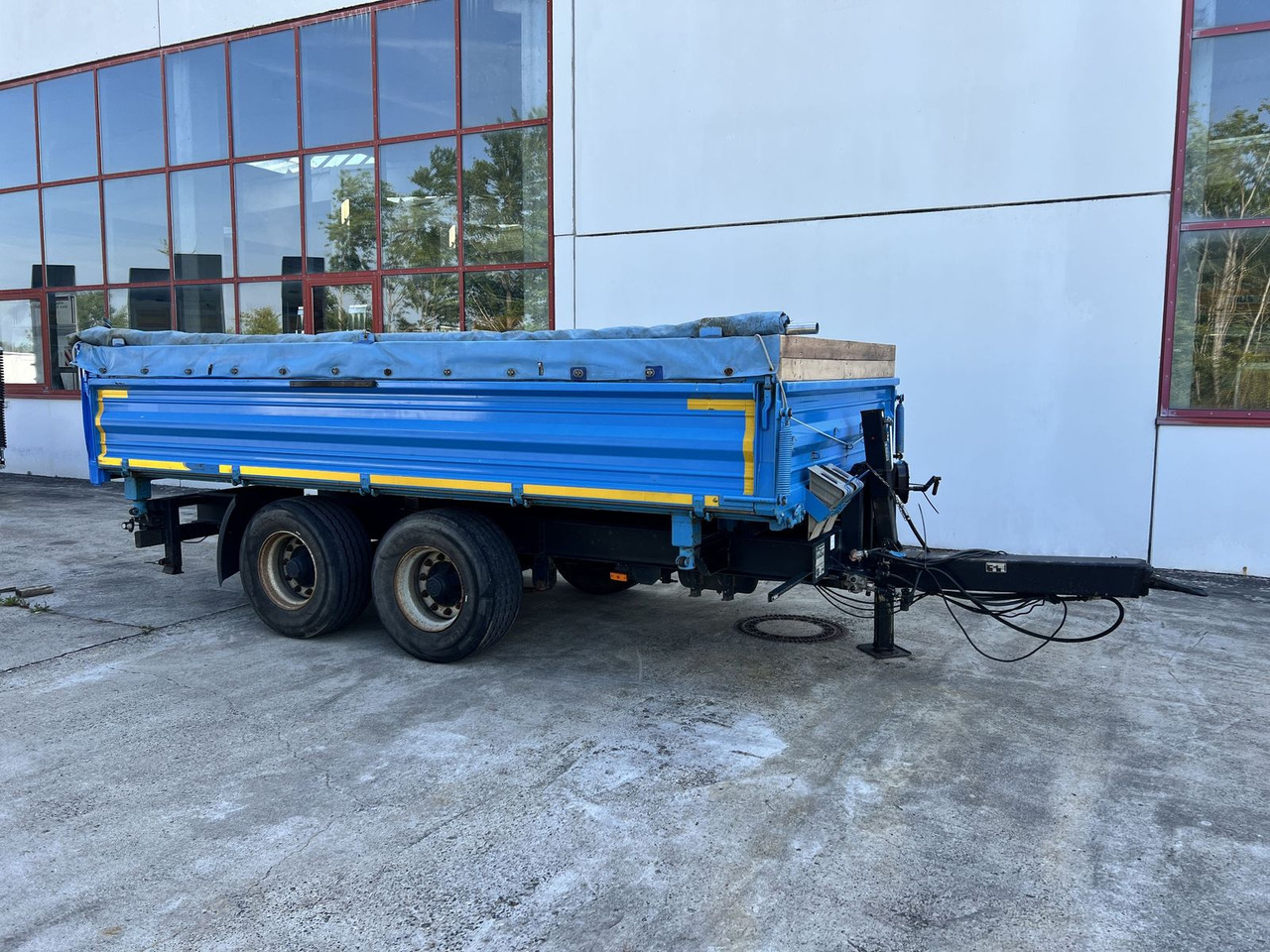 Blomenröhr 14 t Tandemkipper- Tieflader, Breitbereifung - Tipper trailer: picture 1 Blomenröhr 14 t Tandemkipper- Tieflader, Breitbereifung - Tipper trailer: picture 1