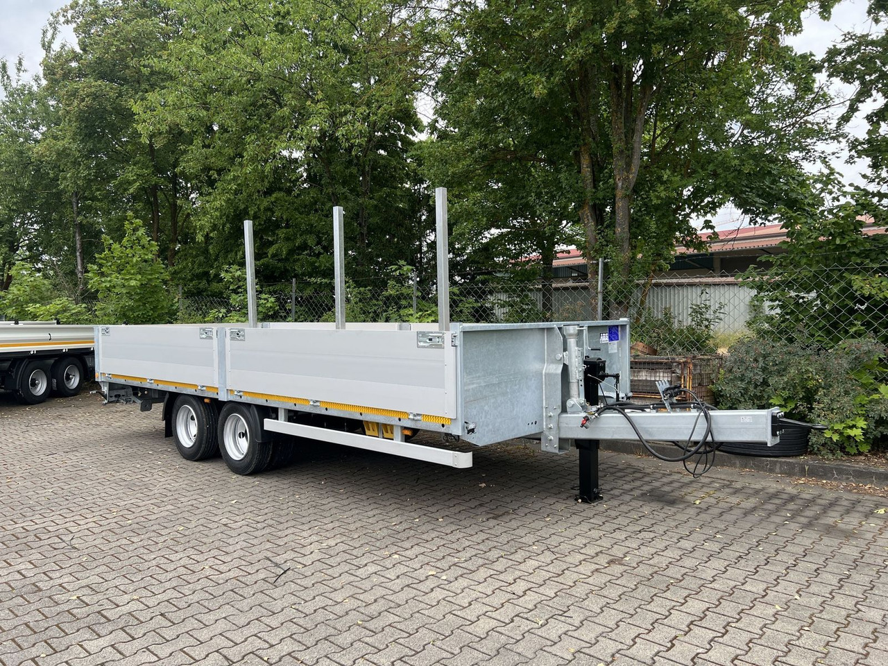 Möslein 14,4 t Tandem- Pritschenanhänger- Tieflader - Dropside/ Flatbed trailer: picture 3 Möslein 14,4 t Tandem- Pritschenanhänger- Tieflader - Dropside/ Flatbed trailer: picture 3
