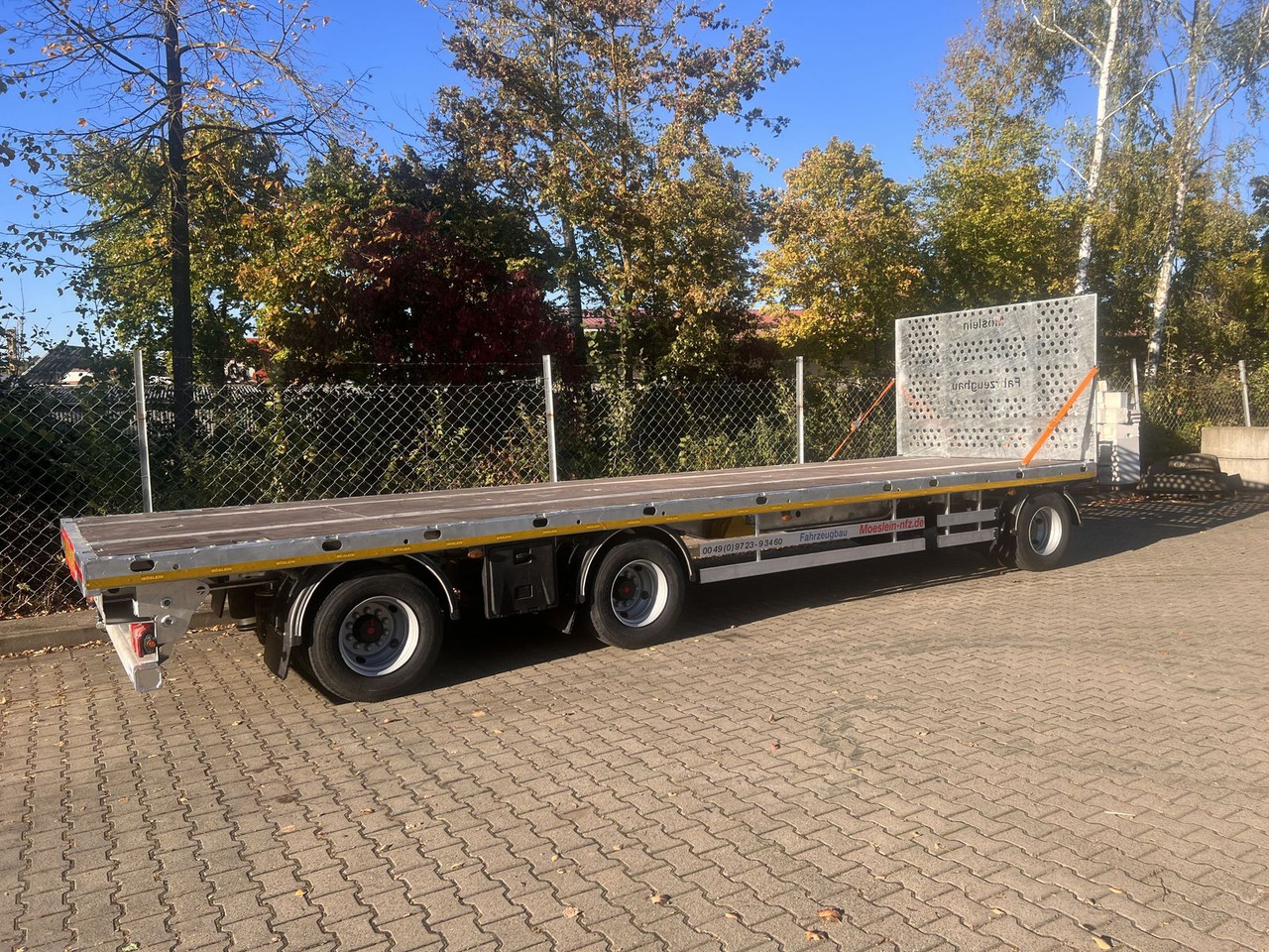 Dropside/ Flatbed trailer Möslein  3 Achs Jumbo- Plato- Anhänger, 10,5 m Ladefläch: picture 6