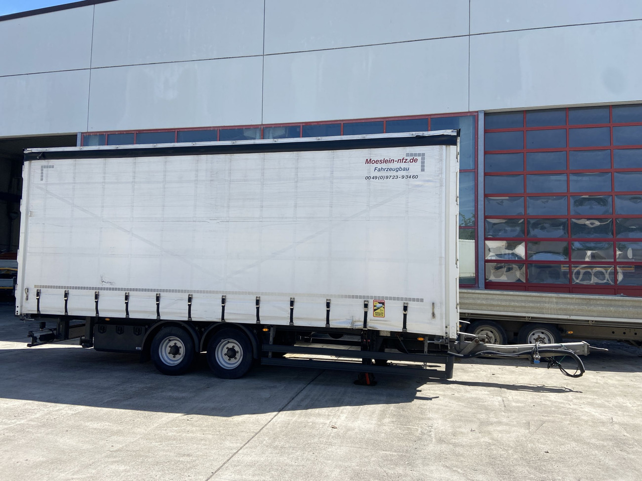 Möslein TPW 105 D Schwebheim Tandem- Planenanhänger Durchladbar - Curtainsider trailer: picture 1 Möslein TPW 105 D Schwebheim Tandem- Planenanhänger Durchladbar - Curtainsider trailer: picture 1