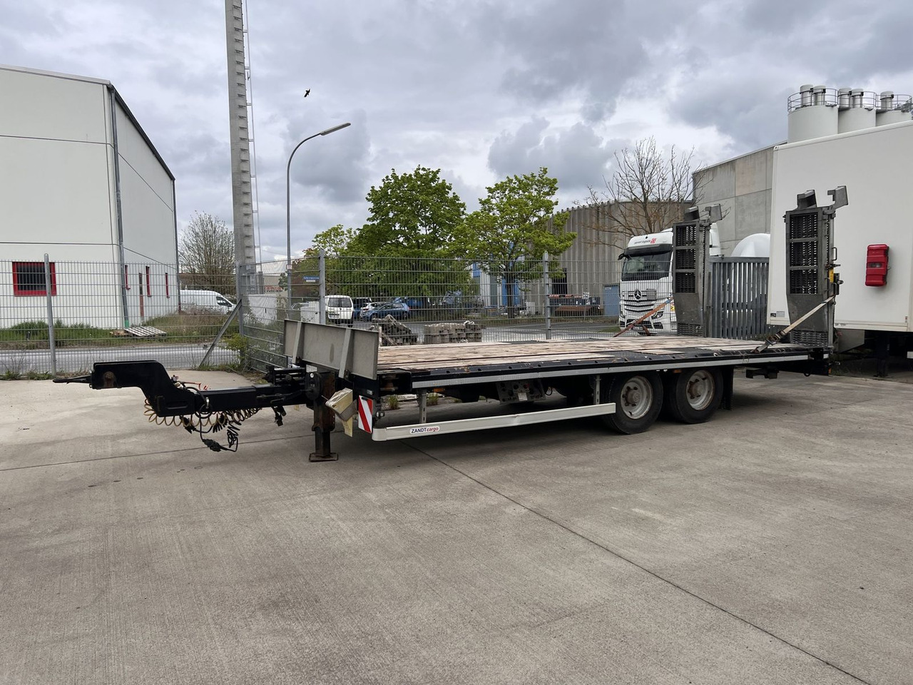 Tandemtieflader - Low loader trailer: picture 1 Tandemtieflader - Low loader trailer: picture 1