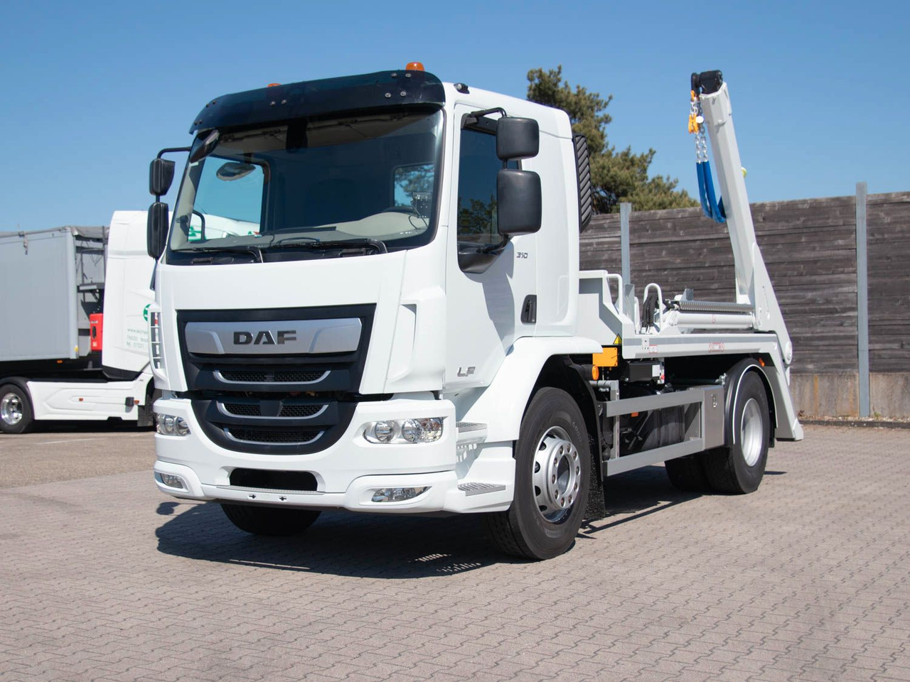 DAF FA LF 310 19t Absetzkipper VDL - Tipper: picture 1 DAF FA LF 310 19t Absetzkipper VDL - Tipper: picture 1