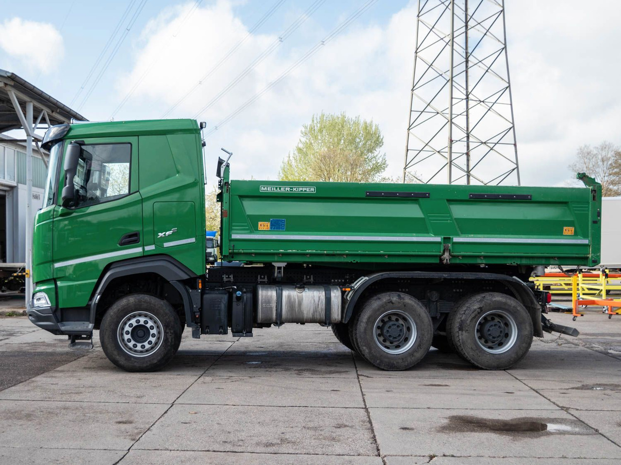 DAF FAT XFC 530 SL Meiller TRIGENIUS D 316 DAF FAT XFC 530 SL Meiller TRIGENIUS D 316 - Tipper: picture 2 DAF FAT XFC 530 SL Meiller TRIGENIUS D 316 DAF FAT XFC 530 SL Meiller TRIGENIUS D 316 - Tipper: picture 2