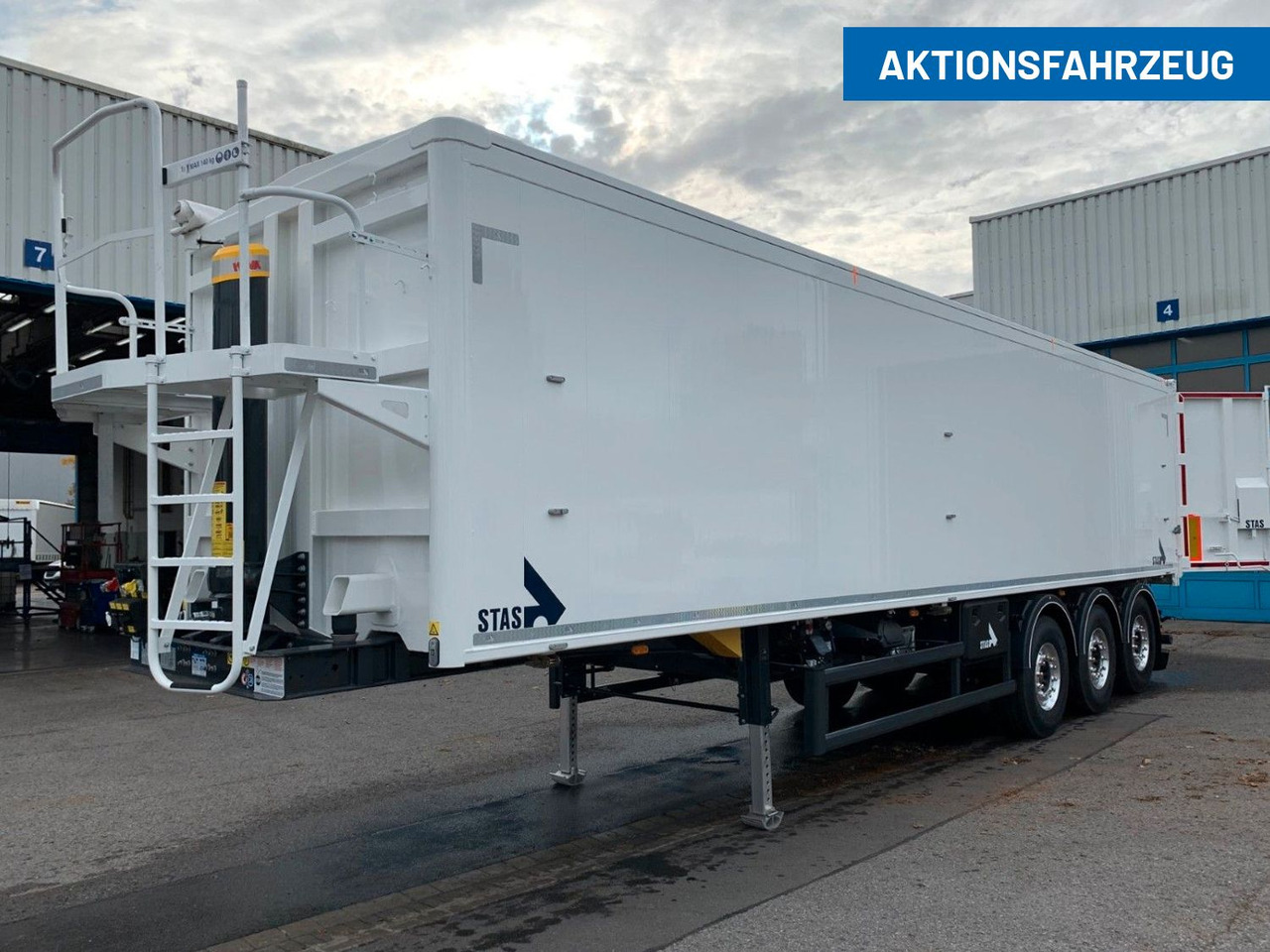 Stas agroSTAR 56,1 cbm Kippsattelauflieger Stas agroSTAR 56,1 cbm Kippsattelauflieger - Tipper semi-trailer: picture 1 Stas agroSTAR 56,1 cbm Kippsattelauflieger Stas agroSTAR 56,1 cbm Kippsattelauflieger - Tipper semi-trailer: picture 1