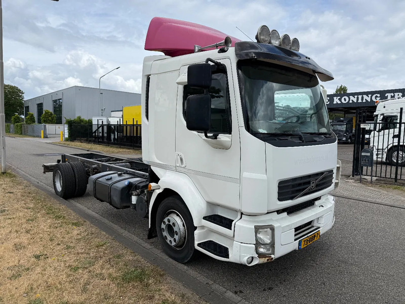 Volvo FL 250 pk 2013 euro 5 - Cab chassis truck: picture 2 Volvo FL 250 pk 2013 euro 5 - Cab chassis truck: picture 2