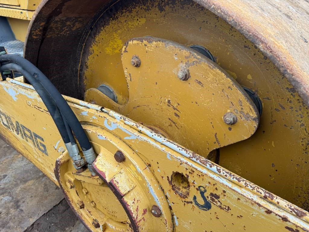 Compactor Bomag BW 213 D: picture 10