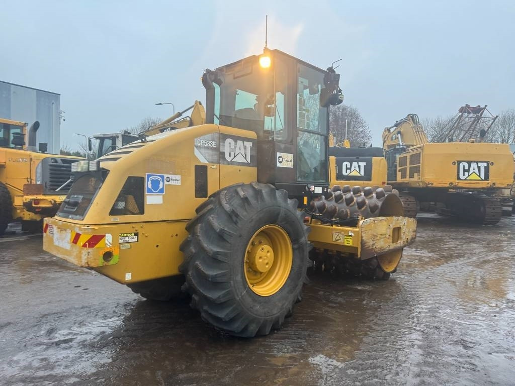 CAT CP 533 E - Compactor: picture 5 CAT CP 533 E - Compactor: picture 5