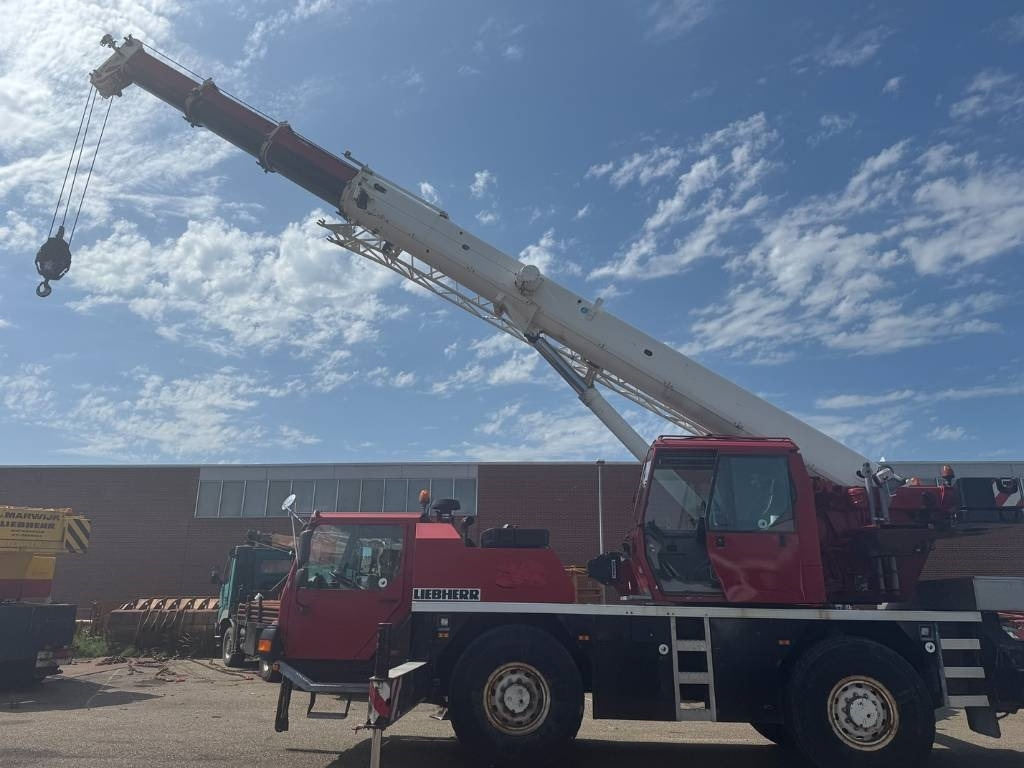 All terrain crane Liebherr LTM 1030-2.1 ( WITH JIB ): picture 9