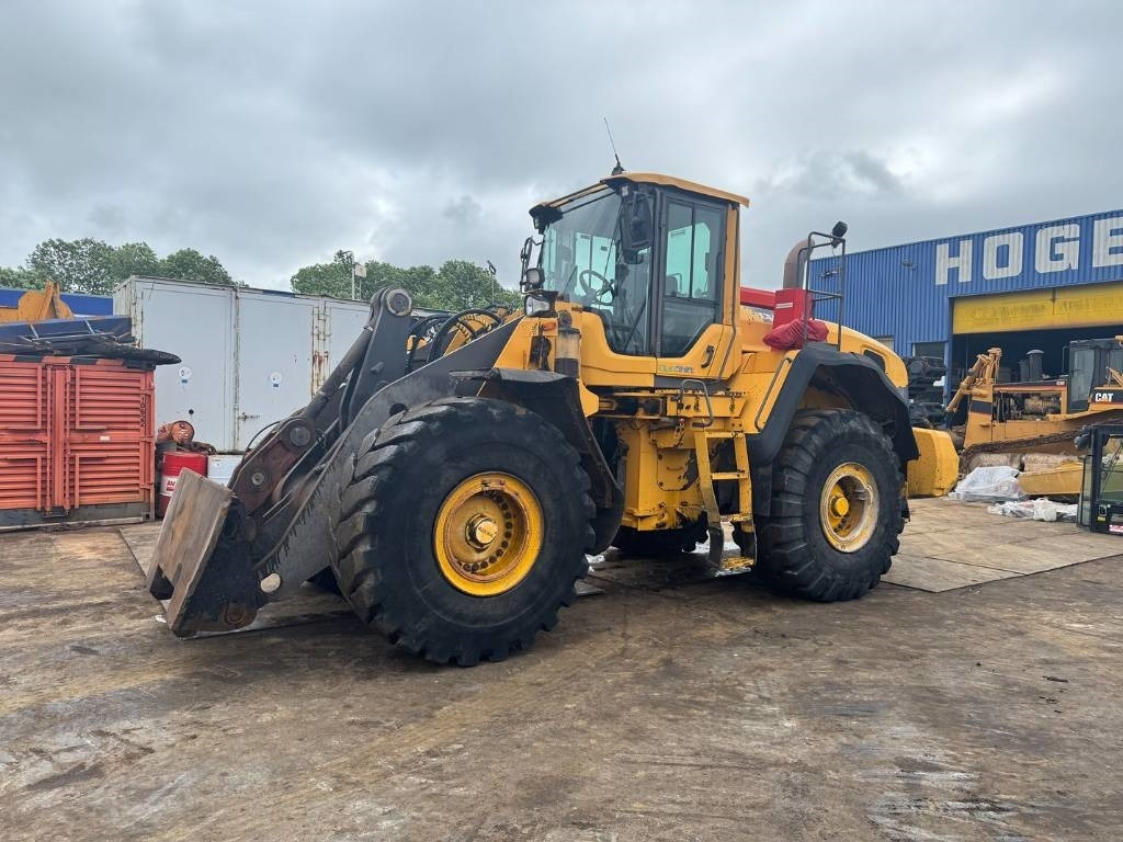 Volvo L 180 G - Wheel loader: picture 1 Volvo L 180 G - Wheel loader: picture 1