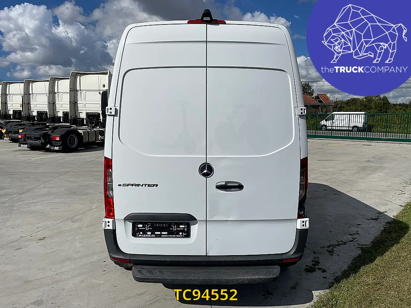 Mercedes-Benz E-Sprinter L2H2 41 kWh - Panel van, Electric van: picture 4 Mercedes-Benz E-Sprinter L2H2 41 kWh - Panel van, Electric van: picture 4