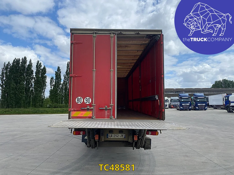 Renault Premium - Curtainsider truck: picture 3 Renault Premium - Curtainsider truck: picture 3