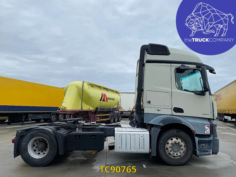 Tractor unit Mercedes-Benz Actros 1843: picture 8 Tractor unit Mercedes-Benz Actros 1843: picture 8