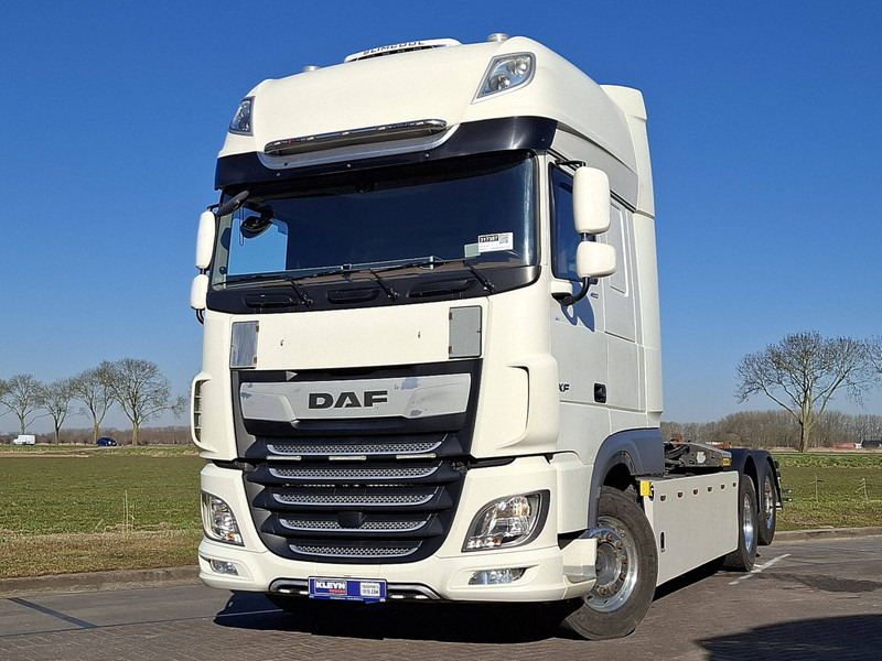 DAF XF 480 FAN - Hook lift truck: picture 1 DAF XF 480 FAN - Hook lift truck: picture 1