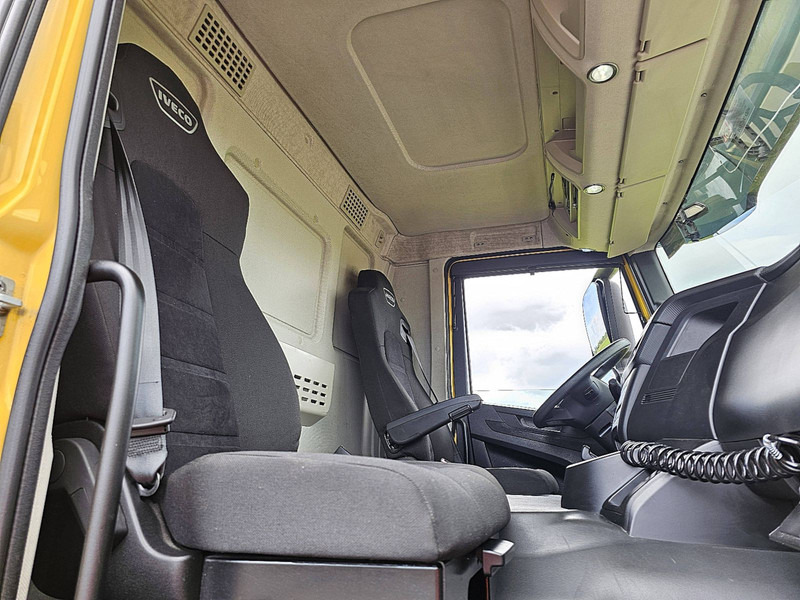 Box truck Iveco S-WAY AD190S33 TAILLIFT AIRCO: picture 7