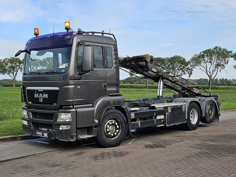 MAN 26.400 TGS 6X2 LL STEERAXLE - Cab chassis truck: picture 2 MAN 26.400 TGS 6X2 LL STEERAXLE - Cab chassis truck: picture 2