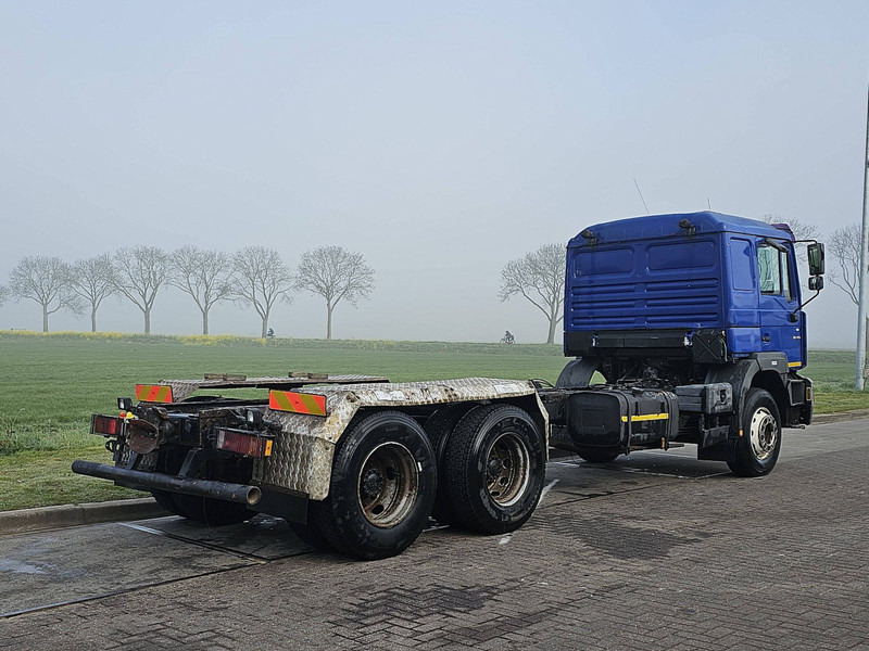 MAN 26.414 F2000 6X4 STEEL MANUAL - Cab chassis truck: picture 3 MAN 26.414 F2000 6X4 STEEL MANUAL - Cab chassis truck: picture 3