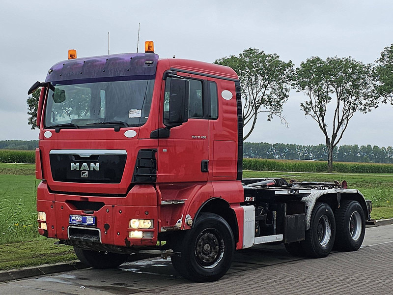 MAN 33.400 TGX XL 6X4 FULL STEEL - Hook lift truck: picture 2 MAN 33.400 TGX XL 6X4 FULL STEEL - Hook lift truck: picture 2