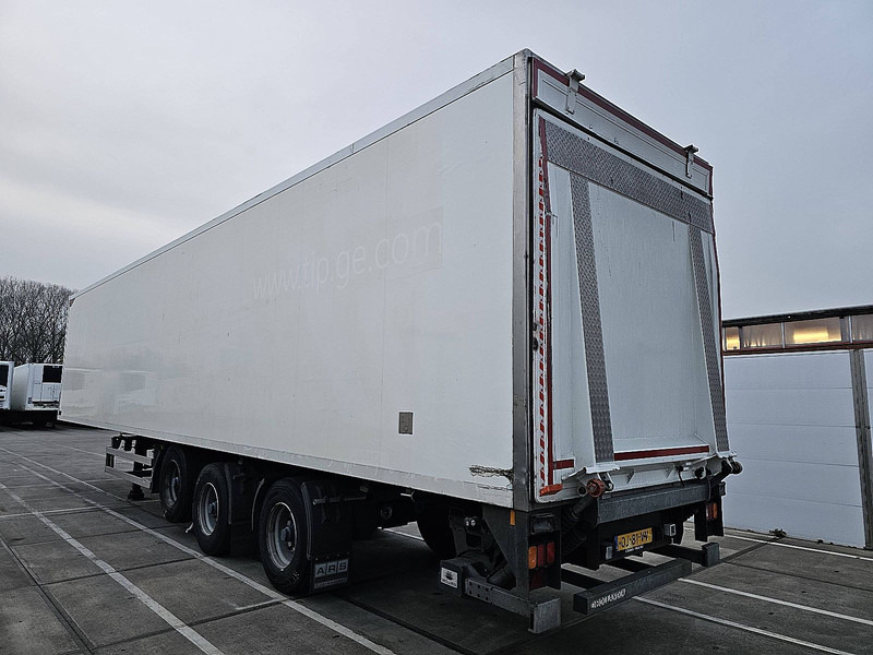 Pacton Z3-002 - Closed box semi-trailer: picture 5 Pacton Z3-002 - Closed box semi-trailer: picture 5