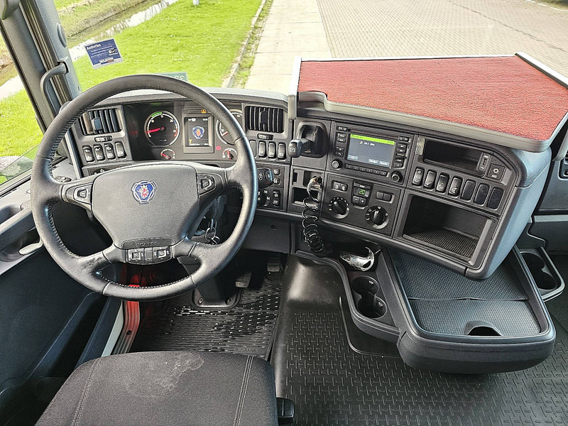 Cab chassis truck Scania R450: picture 8