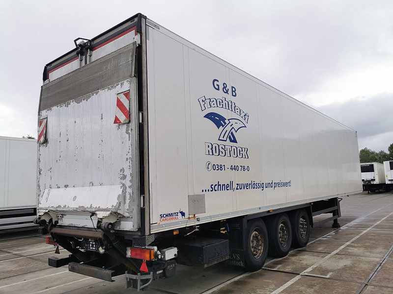 Schmitz Cargobull SKO 24 LADEBORDWAND - Refrigerator semi-trailer: picture 2 Schmitz Cargobull SKO 24 LADEBORDWAND - Refrigerator semi-trailer: picture 2