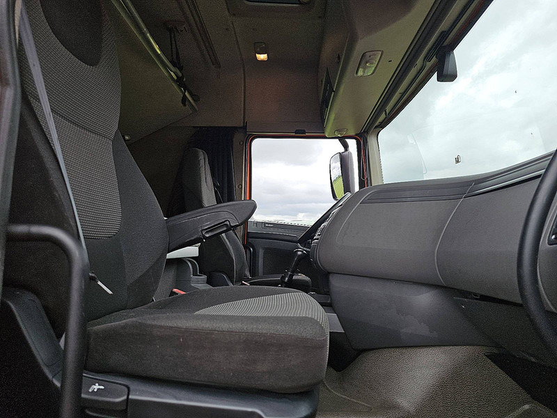 Tractor unit DAF XF 440: picture 7