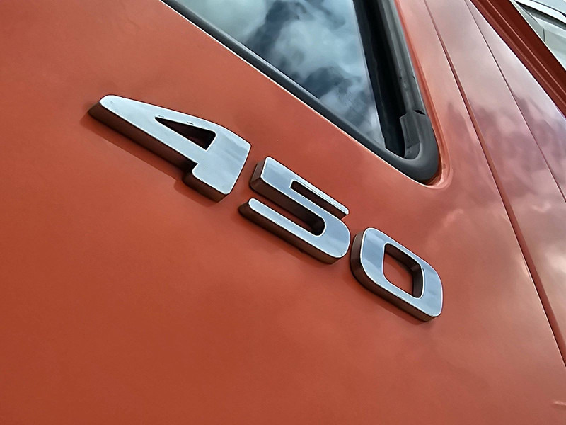 Tractor unit DAF XF 450 SPACECAB 2X TANK: picture 13