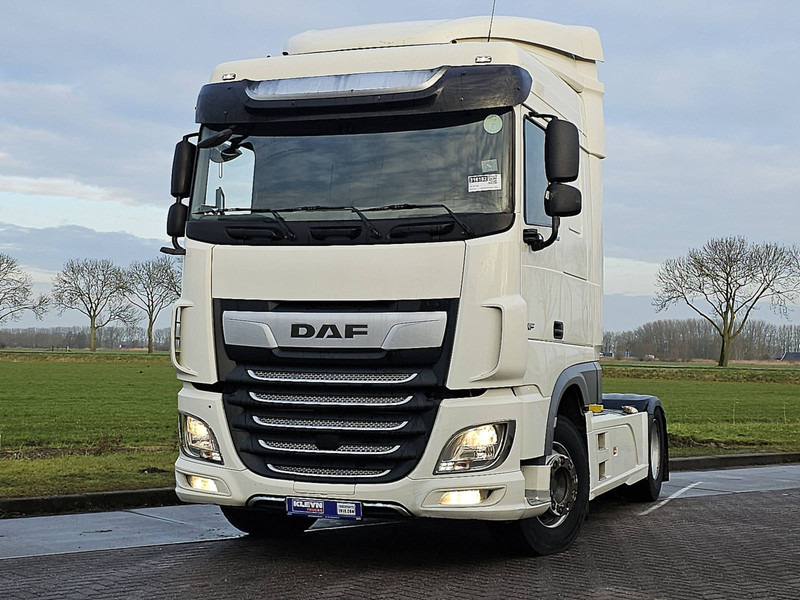 DAF XF 450 SPACECAB SKIRTS - Tractor unit: picture 1 DAF XF 450 SPACECAB SKIRTS - Tractor unit: picture 1