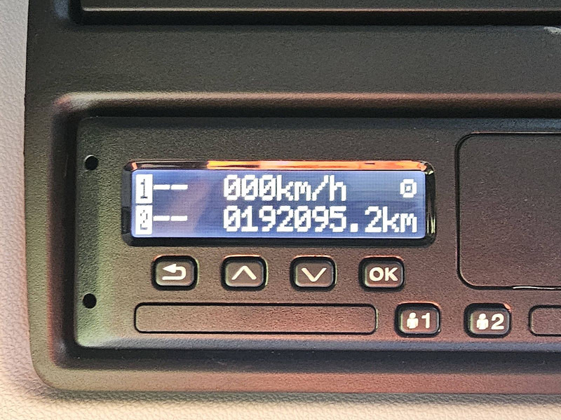 Tractor unit Scania R460: picture 9