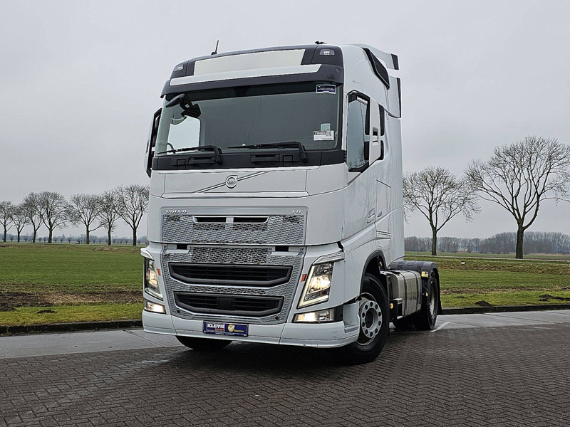 Volvo FH 460 VEB+ 2X TANK - Tractor unit: picture 1 Volvo FH 460 VEB+ 2X TANK - Tractor unit: picture 1