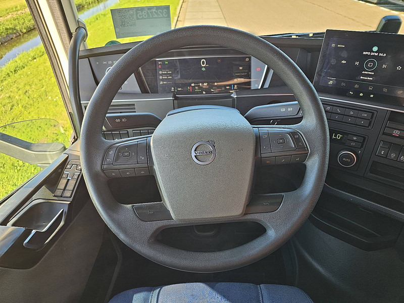 Tractor unit Volvo FH 500 XL LED I-PARK-COOL: picture 14 Tractor unit Volvo FH 500 XL LED I-PARK-COOL: picture 14