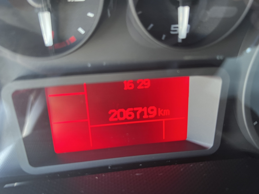 Iveco Daily 35S14 Thermokoffer 4,35m Klima Automatik!! - Box van: picture 3 Iveco Daily 35S14 Thermokoffer 4,35m Klima Automatik!! - Box van: picture 3