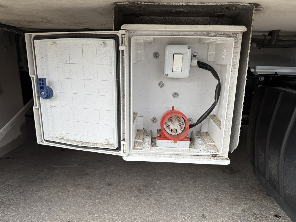 Iveco EC ML120EL22 6,65mEISWAGEN ThermoKingV500MAX ACC - Refrigerator truck: picture 3 Iveco EC ML120EL22 6,65mEISWAGEN ThermoKingV500MAX ACC - Refrigerator truck: picture 3