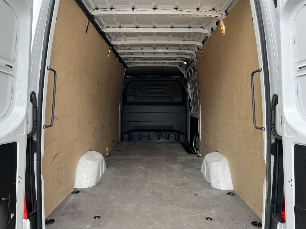 Mercedes-Benz Sprinter 315 CDI Klima Tempomat 3-Sitze 77.000km - Panel van: picture 4 Mercedes-Benz Sprinter 315 CDI Klima Tempomat 3-Sitze 77.000km - Panel van: picture 4