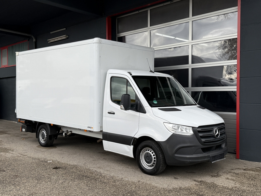 Mercedes-Benz Sprinter 316 CDI Klima MBUX Kamera 4,37m Kof+LBW - Box van: picture 1 Mercedes-Benz Sprinter 316 CDI Klima MBUX Kamera 4,37m Kof+LBW - Box van: picture 1