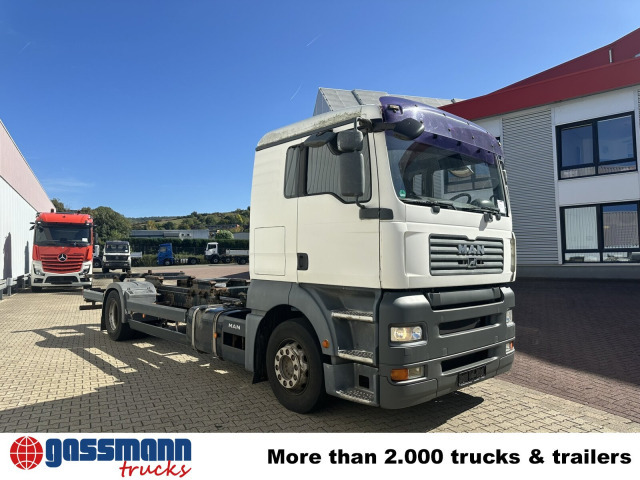 Container transporter/ Swap body truck MAN TGA 18.360 LL 4x2, Fahrschule: picture 8